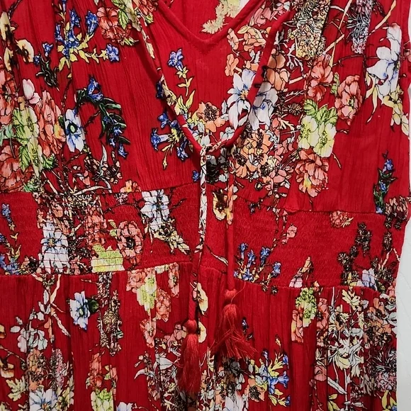 ⭐️Forbidden Los Angeles red dress with floral print - Picture 2 of 4